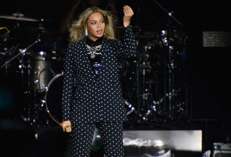 10beyonce-stage-looks-formation-tour-02.jpg