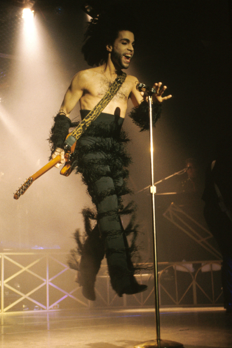 10prince-best-outfits-04.jpg