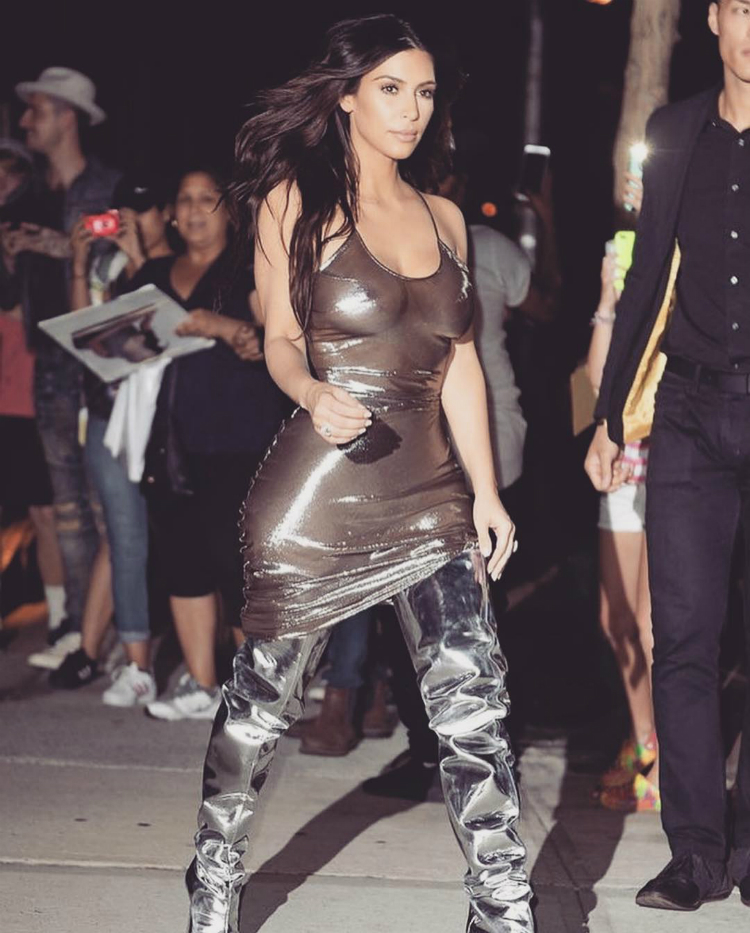 2016-10best-outfits-kimkardashian-07.jpg