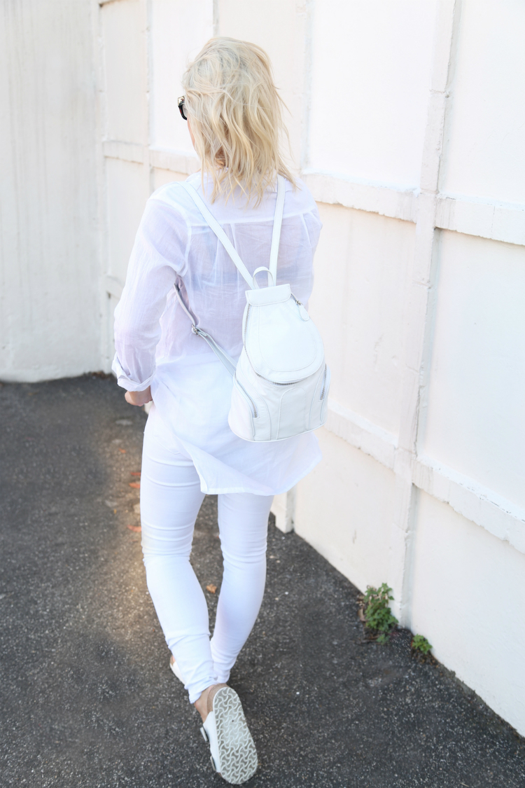 backpack-white-01.jpg