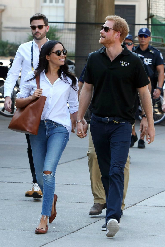 1st_official_pic_harry_meghan_01.jpg