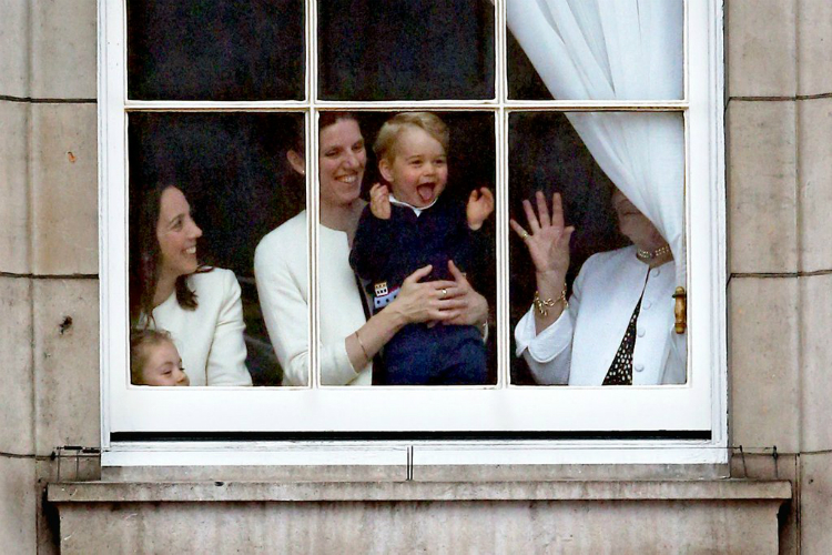 Funny-Pictures-Prince-George-04.jpg