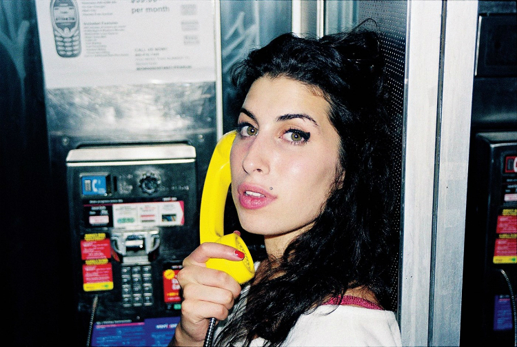 amywinehouse-rare-photos-charlesmoriarty-05.jpg