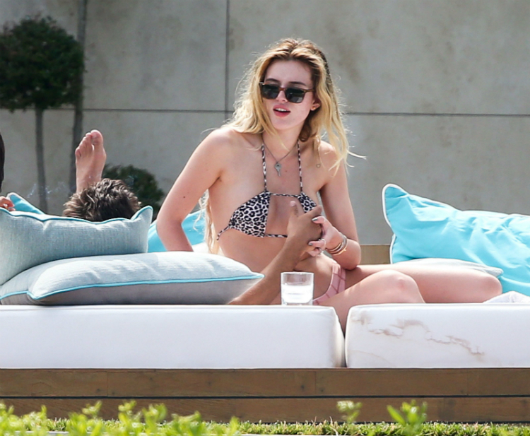 bella_throne_scottdisick_01.jpg