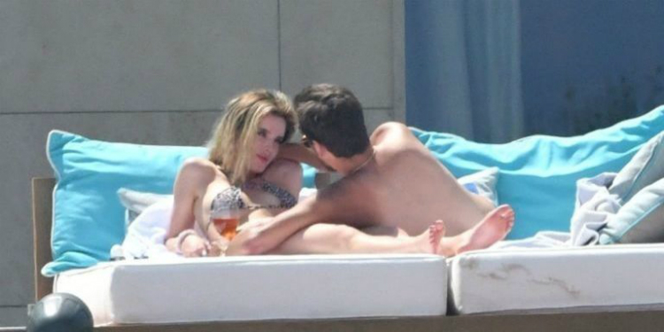 bella_throne_scottdisick_02.jpg