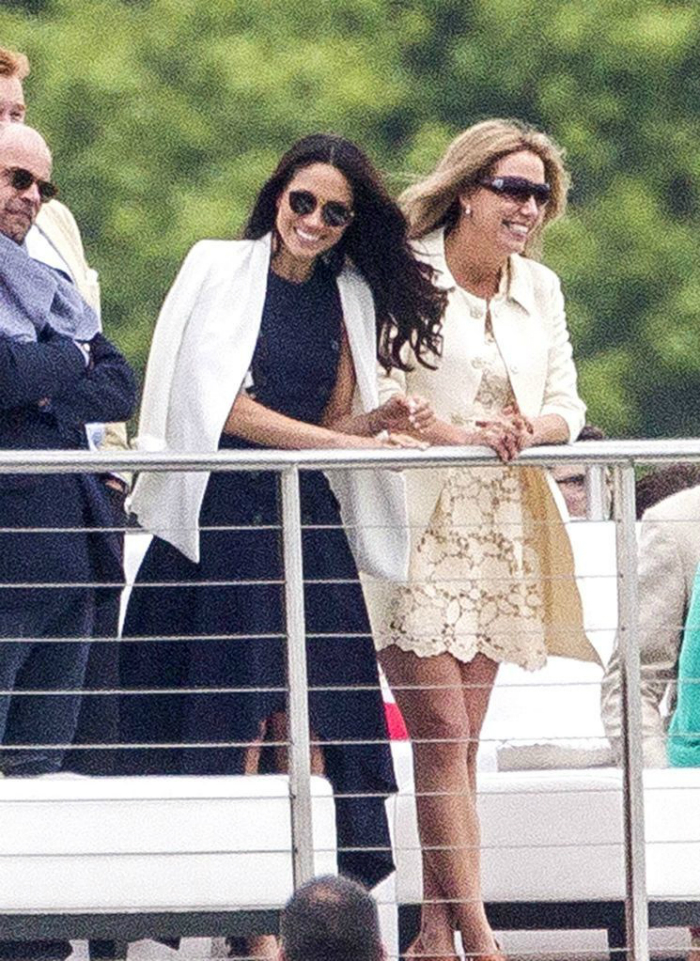 meghanmarkle-princeharry-public-pda-01.jpg