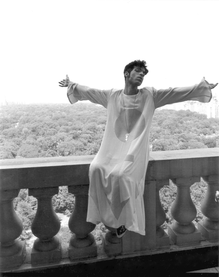 prince_unseen_photos_01.jpg