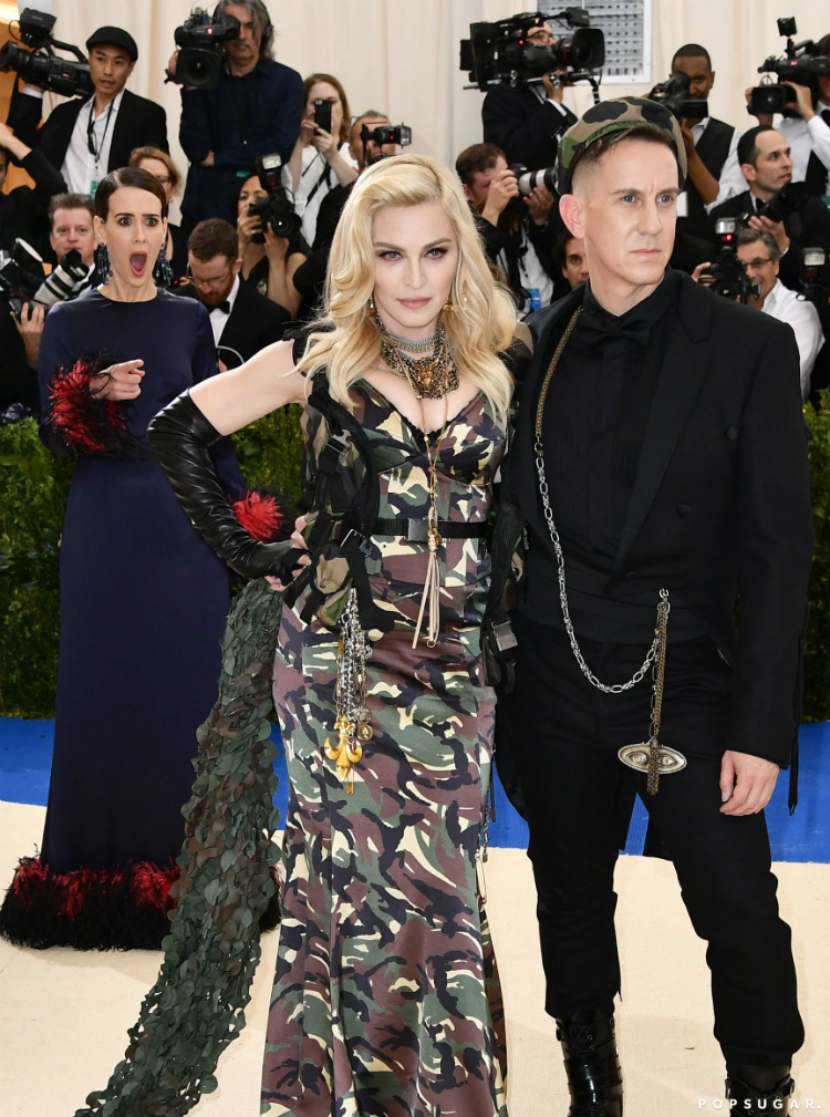 sarahpaulson-reaaction-to-madonna-01.jpg