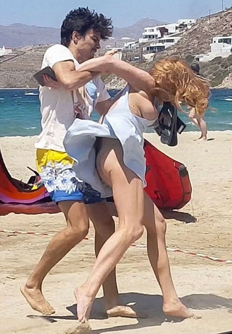 aaaaaaaakatlid8.jpg
