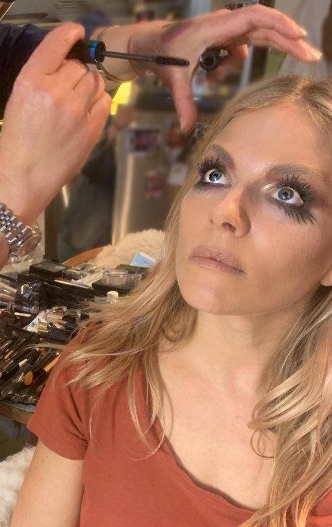 MF_SiennaMiller_METGALA3.JPG
