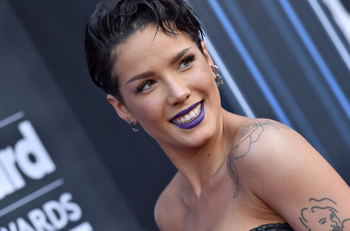 halsey-red-carpet-billboard-music-awards-bbma-2019-billboard-1548.jpg