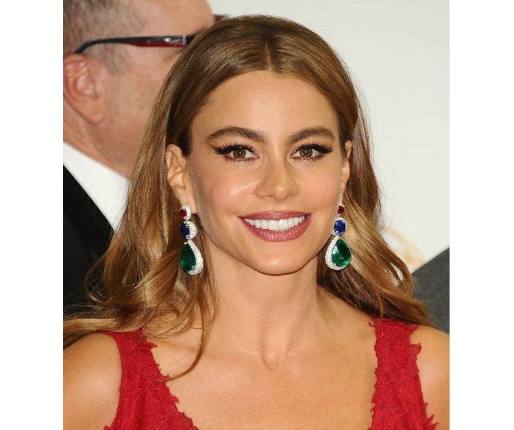 7beautylookssofiavergara_03.jpg