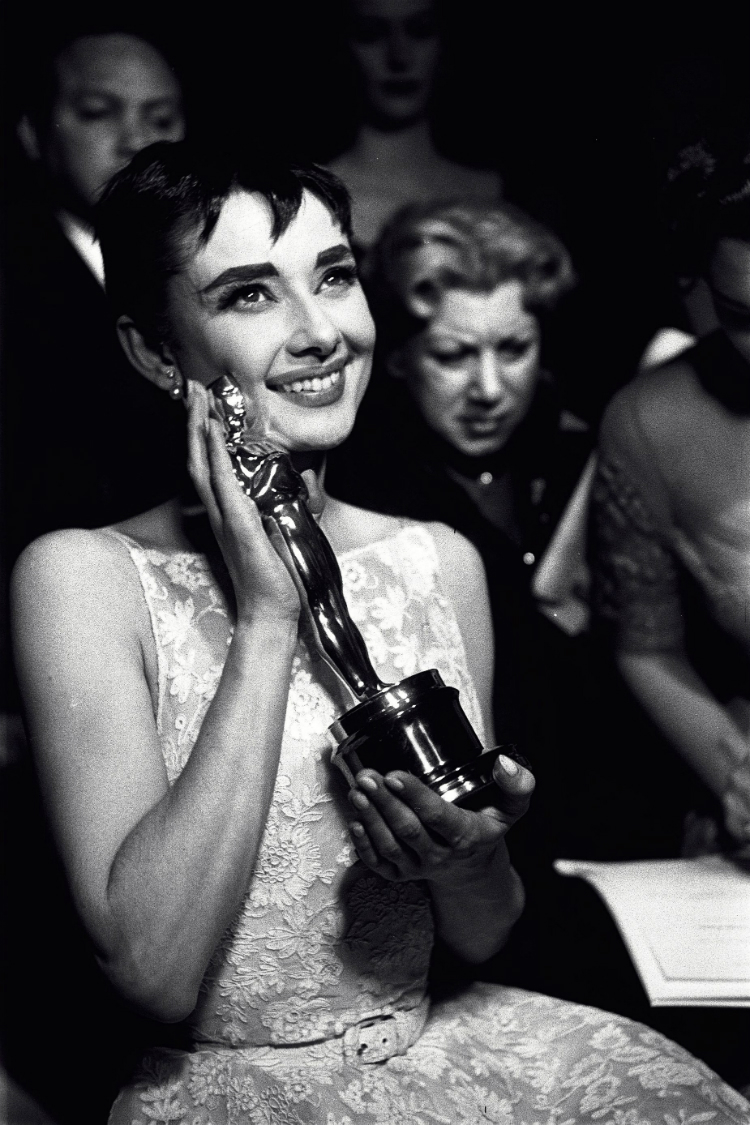 10best_oscarlooksofalltime_01.jpg