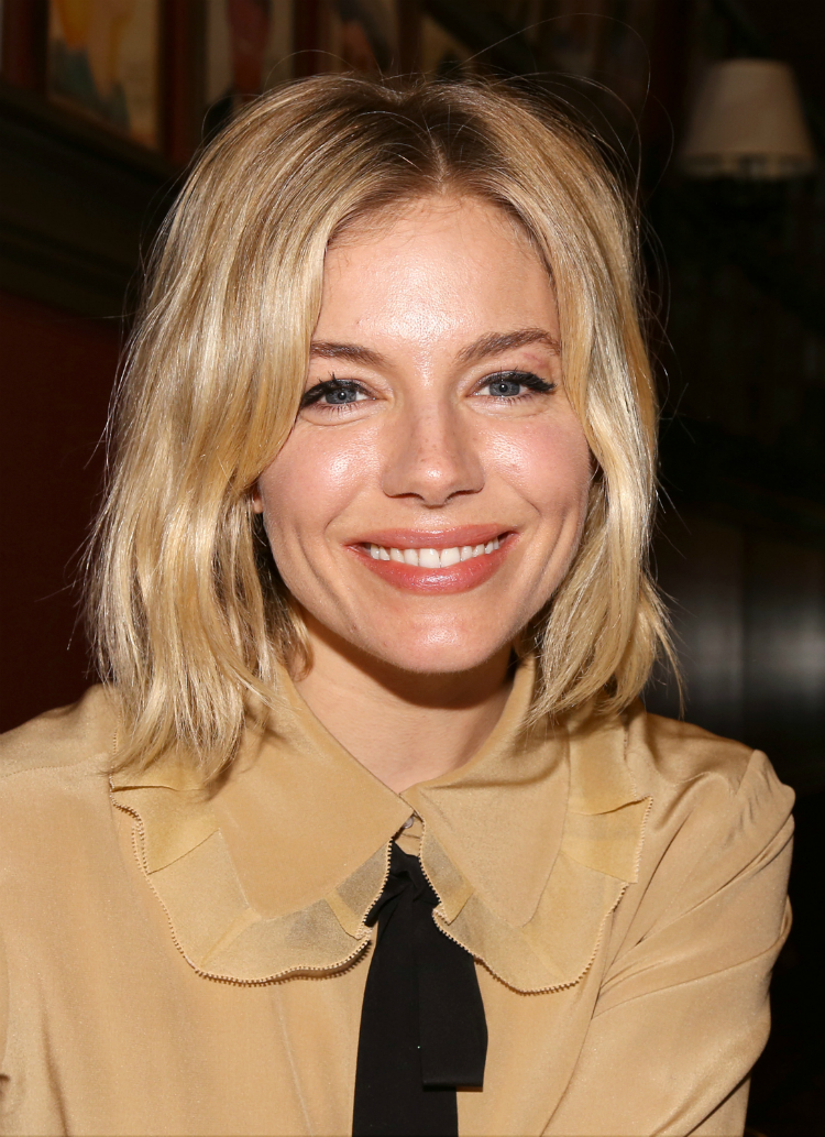 beachwaves_celebs_04.jpg
