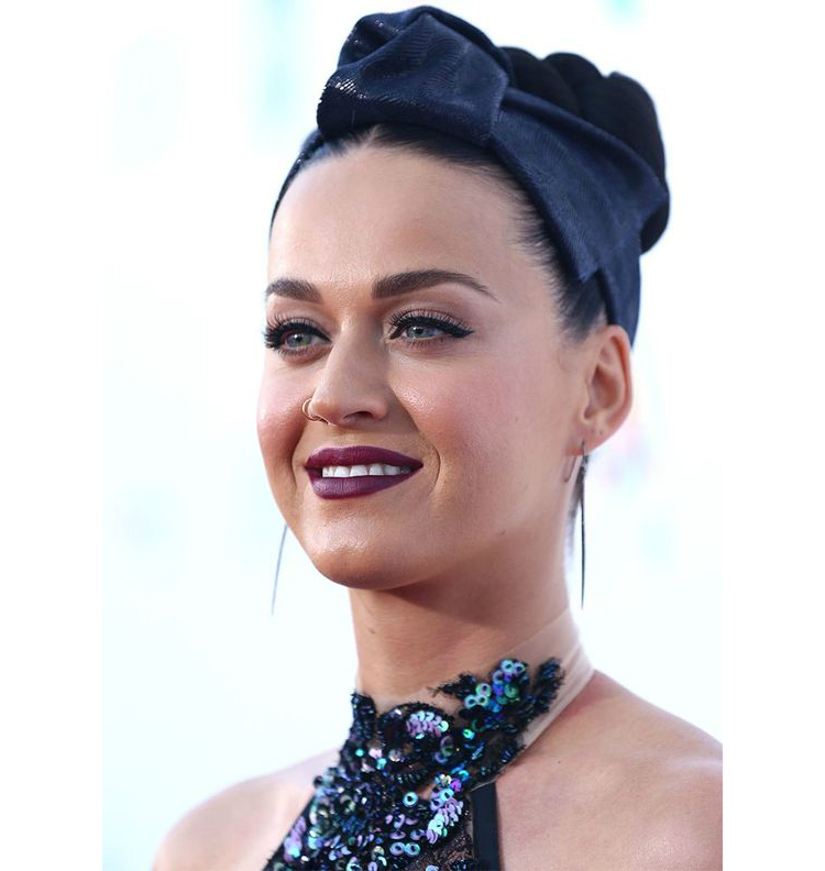 7celebvampylooks_01.jpg