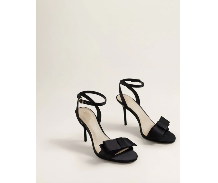 8highheelsxmas_01.jpg