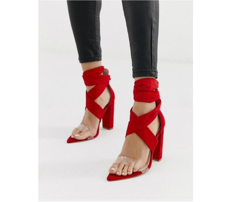8highheelsxmas_05.jpg