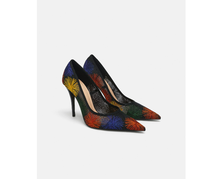 8highheelsxmas_06.jpg