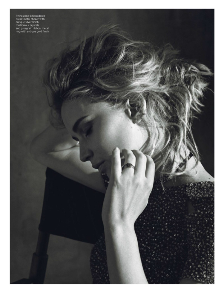 bazaar_singapore_jlaw_aprilcover_04.jpg