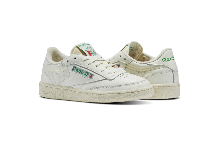 10sneakersholidays_02.jpg