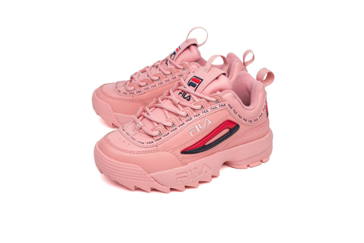 10sneakersholidays_03.jpg