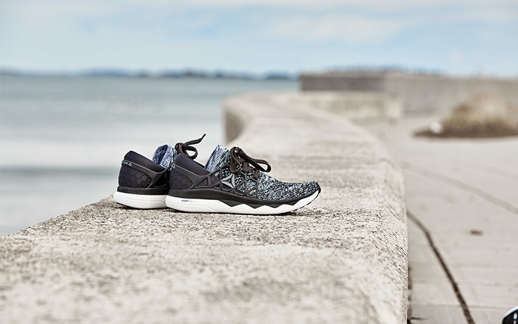 reebokfloat_keimeno.jpg