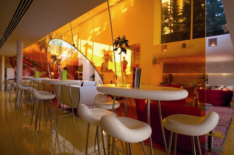 BAR_2.jpg