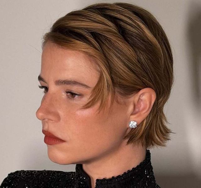 Chestnut Bronde: Η φυσική, ηλιόλουστη απόχρωση μαλλιών που κυριαρχεί το καλοκαίρι