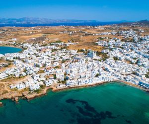 Πάω κάθε καλοκαίρι στην Πάρο και τώρα που ψηφίστηκε "το καλύτερο νησί του κόσμου" δεν χρειάζεται και να "απολογούμαι"