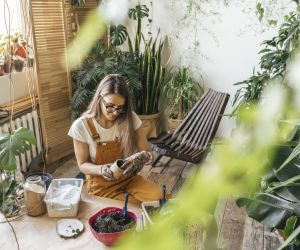 Άγγιξε το χώμα: Πώς η κηπουρική ρυθμίζει τη διάθεση και μειώνει το στρες