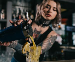 Painkiller Cocktail - είτε βγεις είτε χαλαρώσεις στο σπίτι, σου έχω τη συνταγή για το απόλυτο ποτό της Παρασκευής