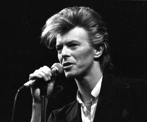David Bowie: «Είχα πάντα μια εσωτερική ανάγκη να είμαι κάτι παραπάνω από ανθρώπινο ον»