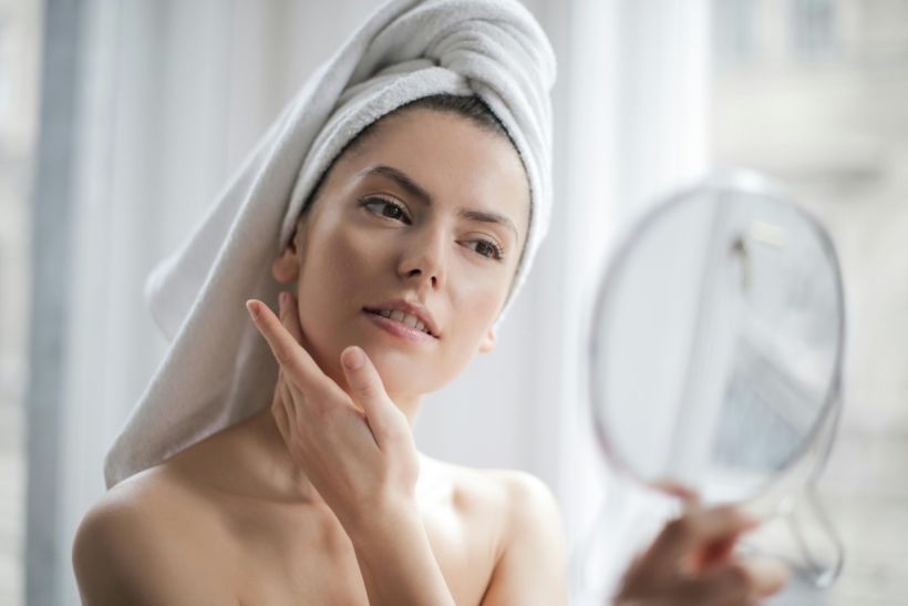 Οι 5 βιταμίνες ομορφιάς που έχω στο skincare μου και πώς να τις χρησιμοποιήσεις σωστά