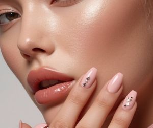 Pink Sugar: Το μανικιούρ που επιλέγουν όλες οι ενημερωμένες beauty lovers τώρα
