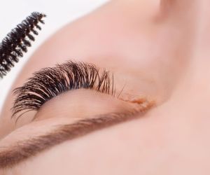 Brown is the new black… και στη mascara