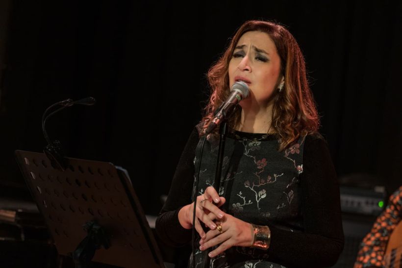 Φένια Παπαδόδημα: «Στον νέο μου δίσκο, βρήκα την δική μου σχέση με την ελληνικότητα, μία σχέση που δεν είναι αναλώσιμη, εμπορική, αλλά κρυφή και πολύτιμη»