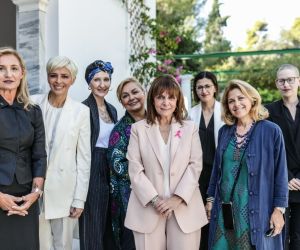 Η Πρόεδρος της Δημοκρατίας τιμά την Παγκόσμια ημέρα πρόληψης κατά του καρκίνου του μαστού με 6 γενναίες γυναίκες