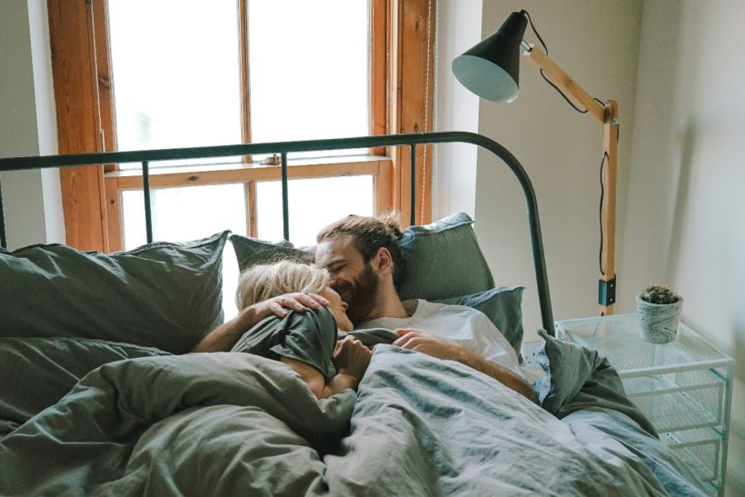 Τι σημαίνει να είσαι sex positive στη σχέση και γιατί είναι το κλειδί;