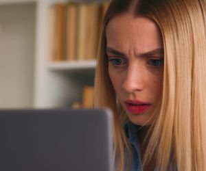 Η ψηφιακή βία είναι πραγματική βία. Δεν υπάρχει Καμία Δικαιολογία για την διαδικτυακή κακοποίηση - #NoExcuse