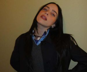 Billie Eilish: «Τα ρούχα και η μόδα είναι σχεδόν η κουβέρτα ασφαλείας μου»