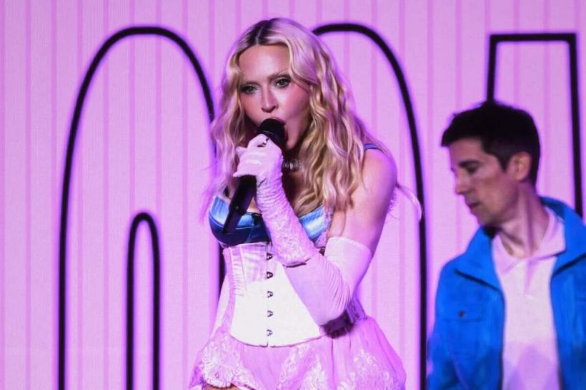 Madonna: Εντυπωσιακή Pride εμφάνιση στην Times Square