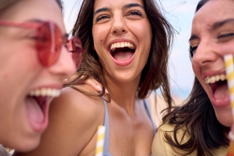 Παραμένοντας συνδεδεμένοι: οι φίλοι στα μέσα της εβδομάδας κάνουν τη διαφορά στη ψυχική μας υγεία