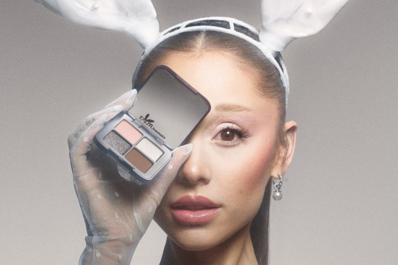 Η νέα συλλογή μακιγιάζ της Ariana Grande
