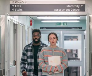 Babies: Η νέα σειρά του BBC που μιλάει ανοιχτά για το θέμα της αποβολής