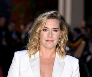 Τιμάμε τα γενέθλια της Kate Winslet  παρουσιάζοντας τα 10 πιο εμβληματικά σύνολα που φόρεσε