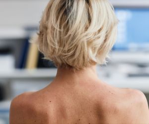Η ζωή γράφει στο δέρμα σου…το ίδιο και ο ήλιος
